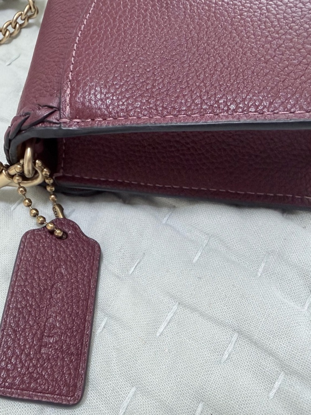 Coach Tabby Chain Crossbody Clutch Braided WINE Pebble Leather CJ863 - Picture 2 of 6